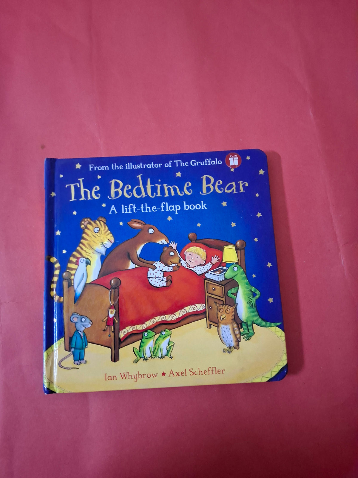 The Bedtime Bear - A lift-the-flap book