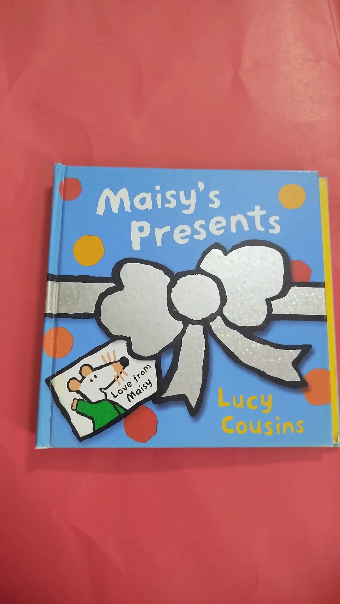 Maisy Presents