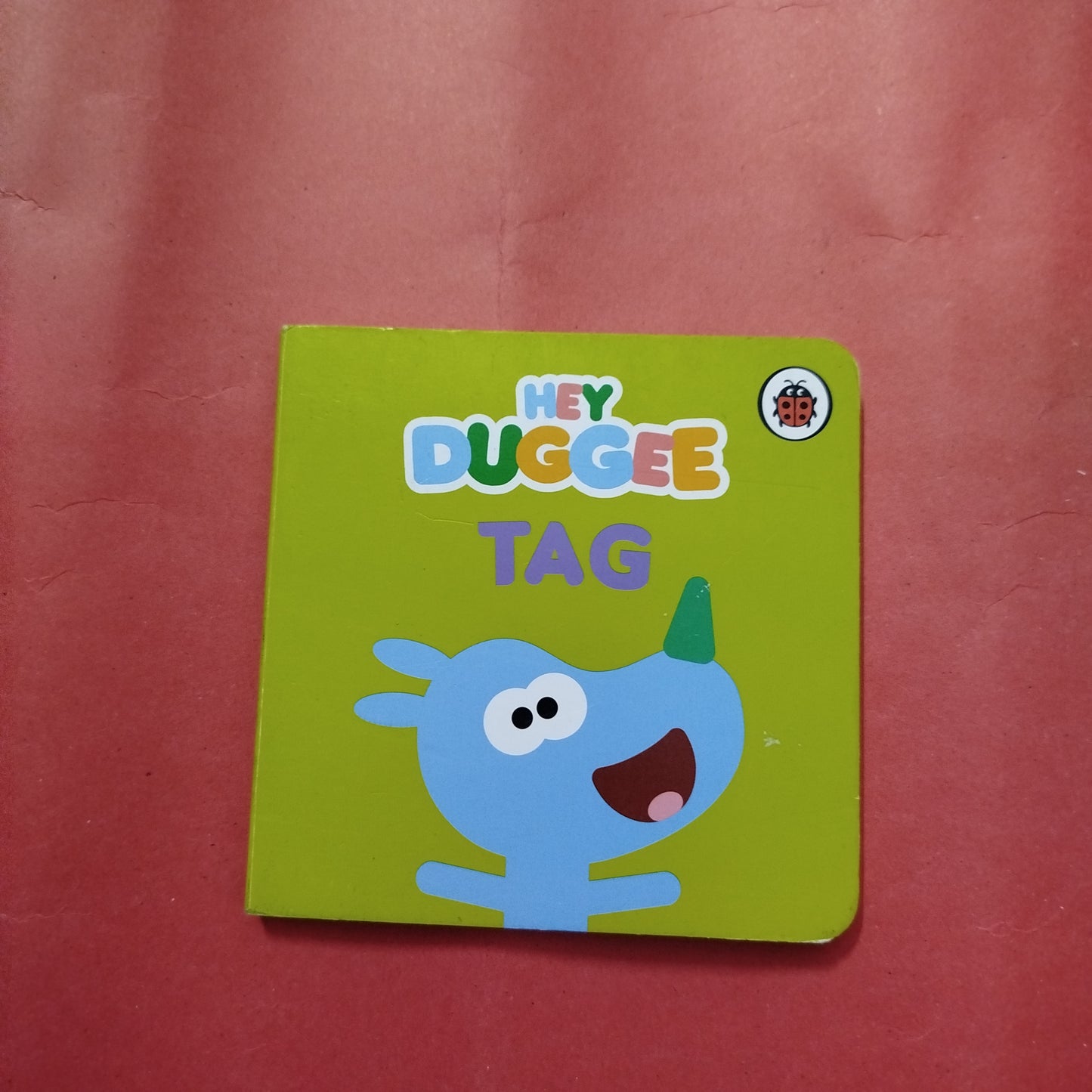 HEY DUGGEE TAG